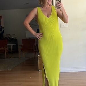 House of Harlow 1960 Size Large Knit Sweater Dress Neon Yellow Chartreuse Midi